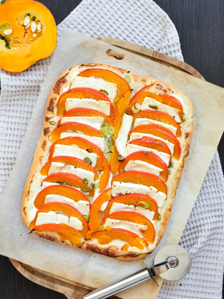 Kürbis Feta Pizza