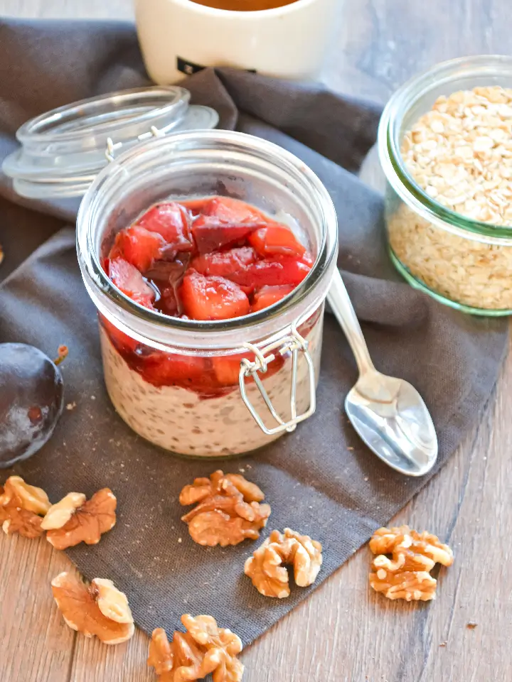 Pflaumen Walnuss Overnight Oats