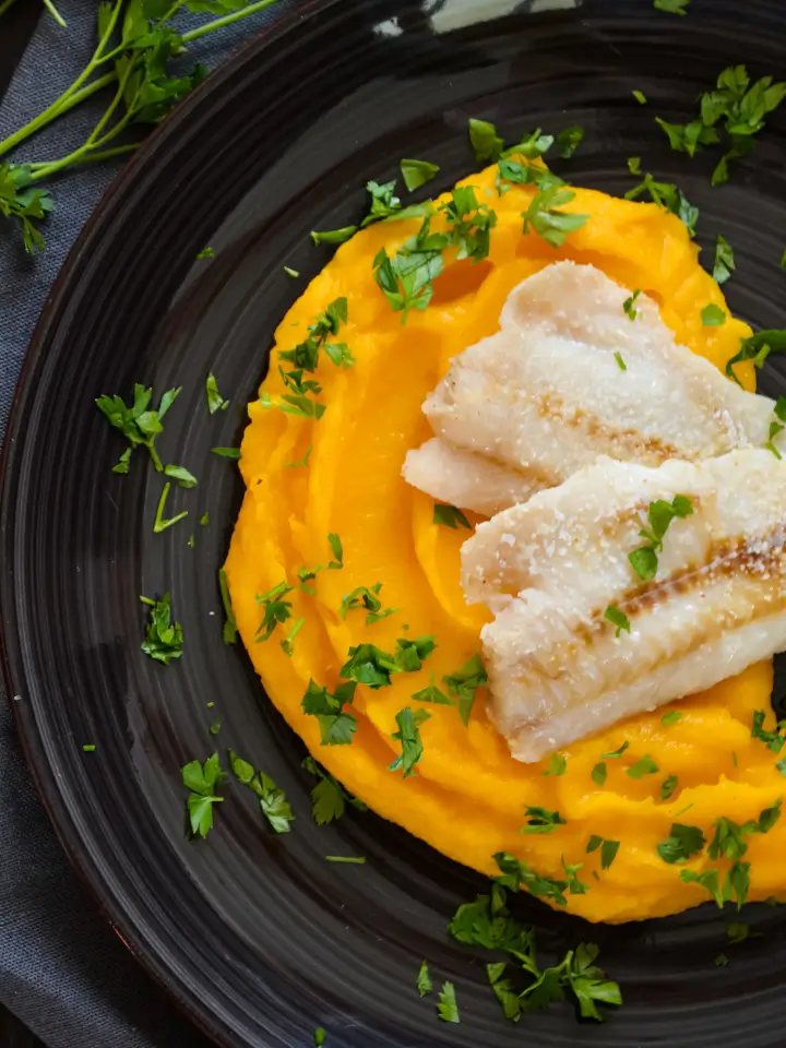 Seelachsfilet auf Hokkaido-Püree