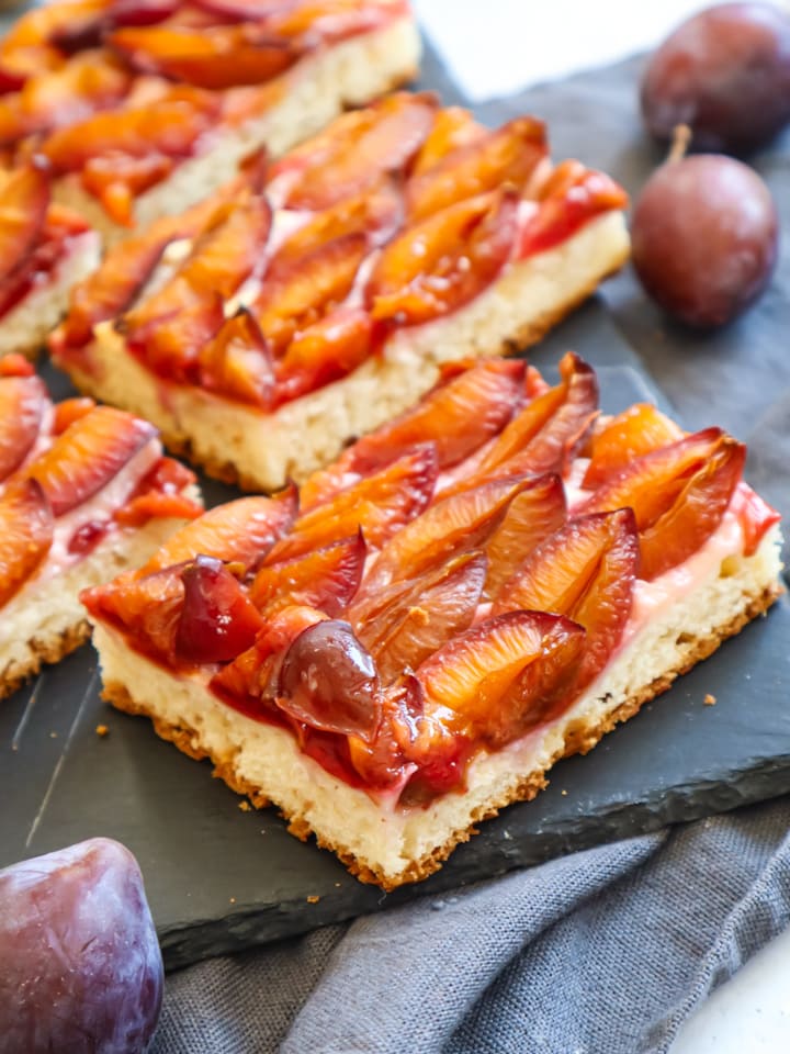 Ausschnitt aus Korb mit Apfeltaschen
