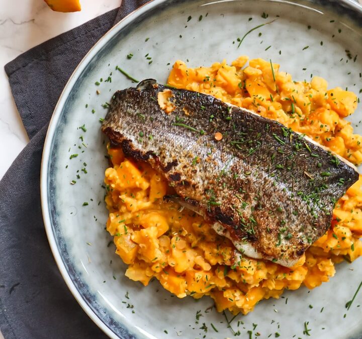 Forellenfilet auf Kürbislinsen