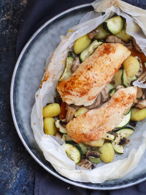 Hühnerbrust en papillote ♥ mit Gnocchi und Gemüse