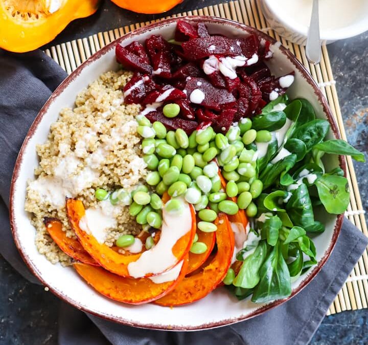 Kürbis Quinoa Bowl