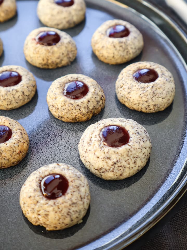 Ausschnitt aus Korb mit Apfeltaschen