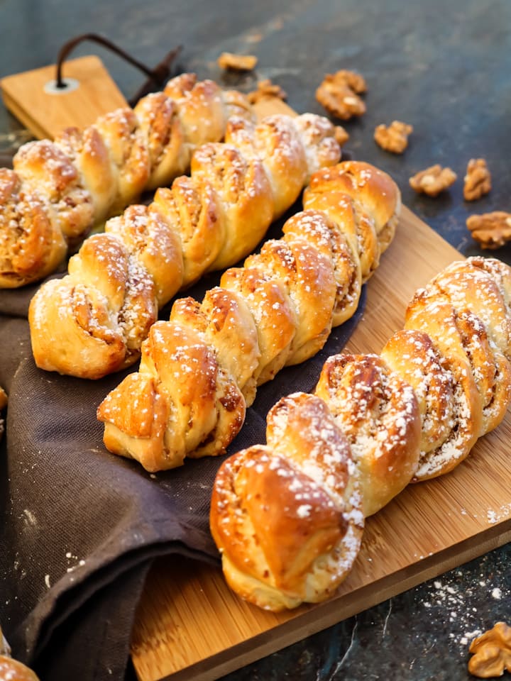 Ausschnitt aus Korb mit Apfeltaschen