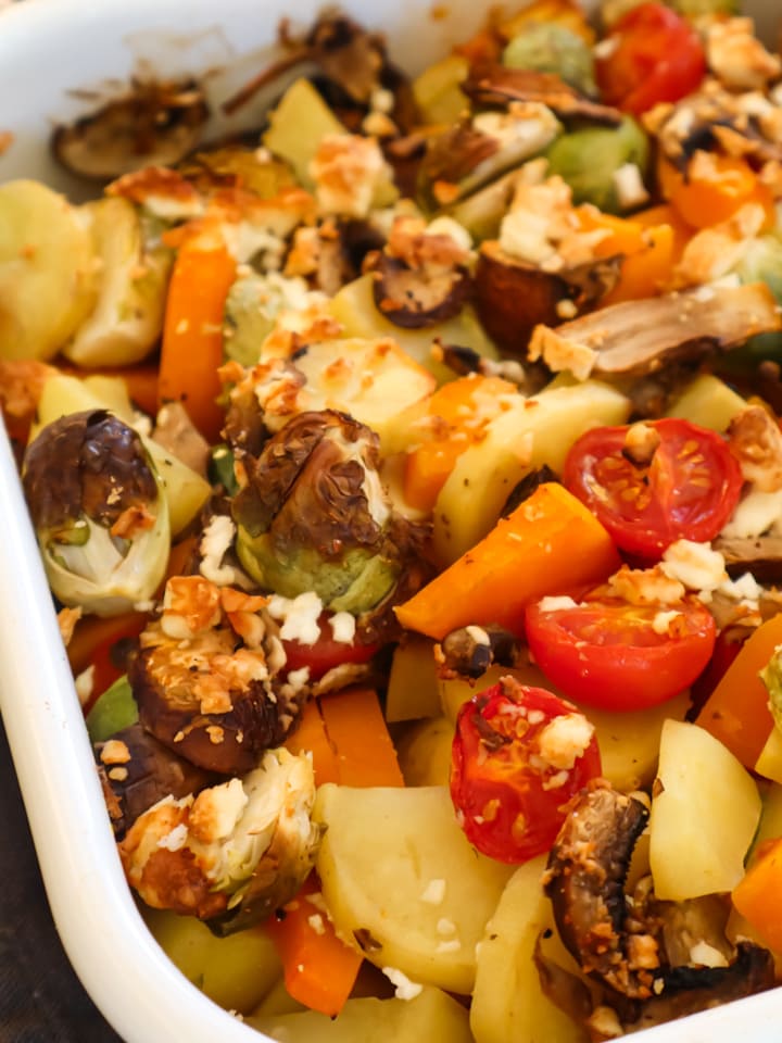 Ausschnitt aus Korb mit Apfeltaschen