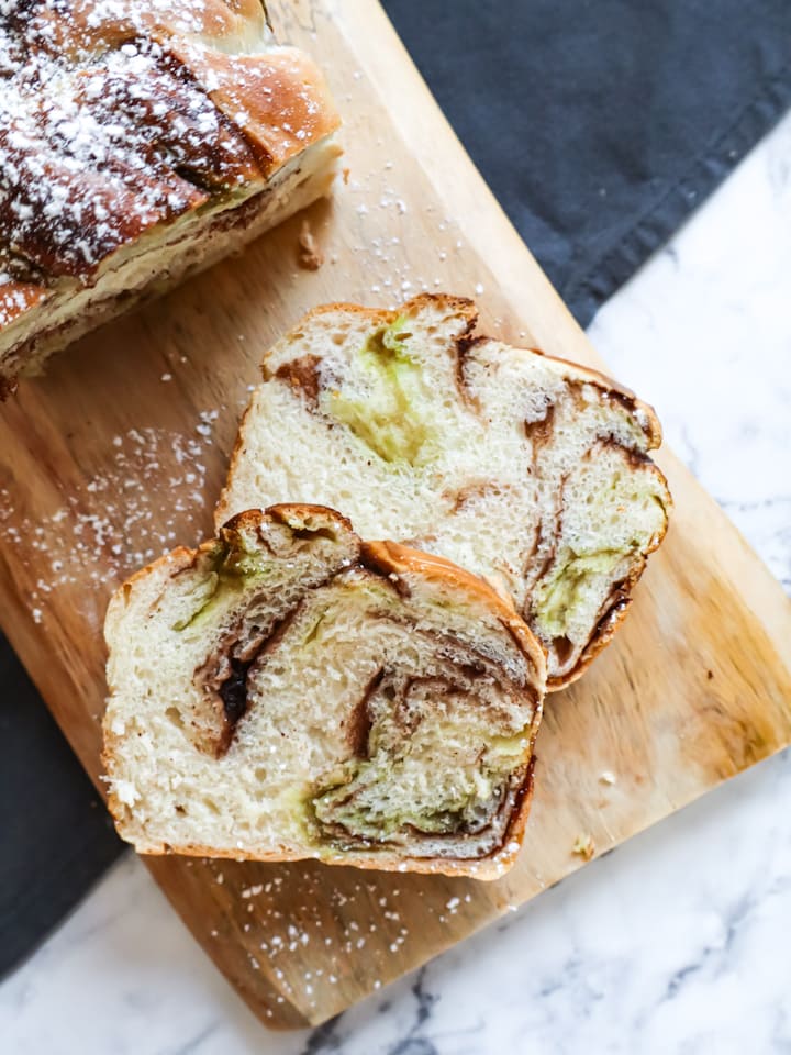 Ausschnitt aus Korb mit Apfeltaschen