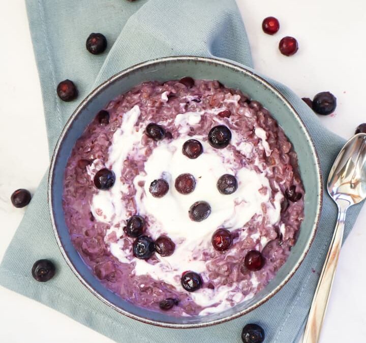 Blaubeer Dinkelporridge