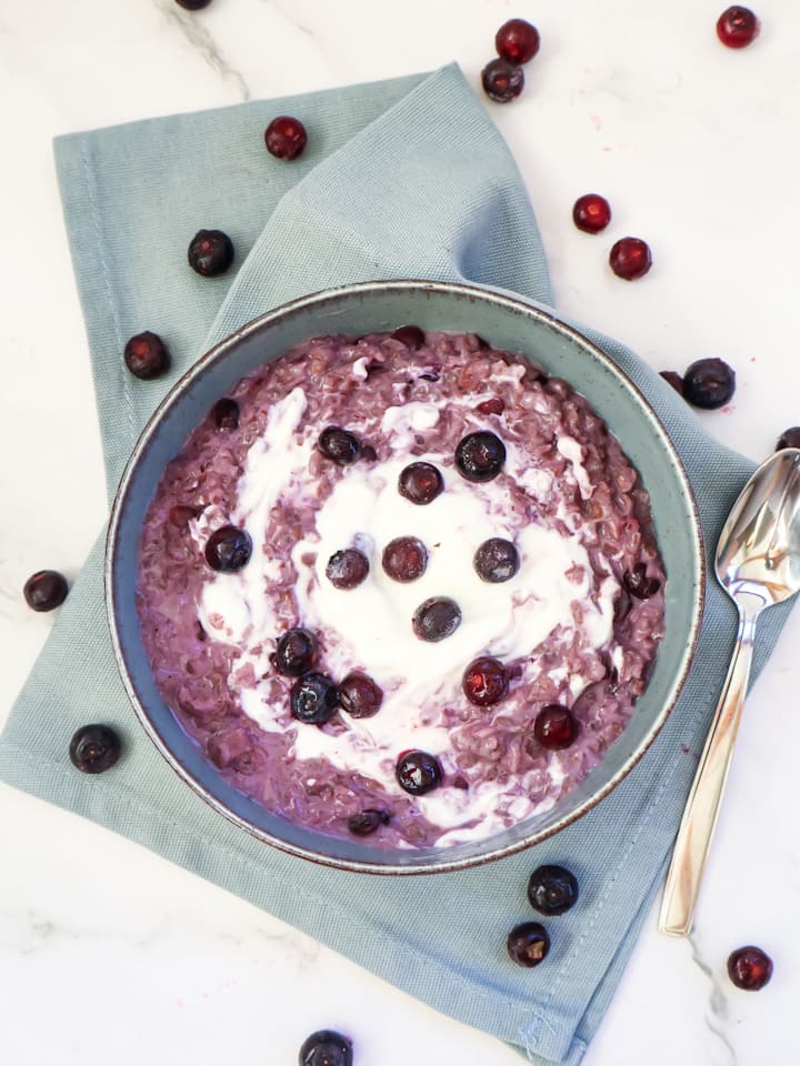 Blaubeer Dinkelporridge