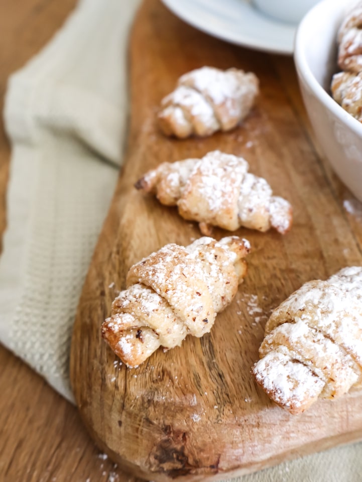 Ausschnitt aus Korb mit Apfeltaschen
