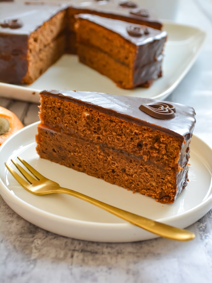 Ausschnitt aus Korb mit Apfeltaschen