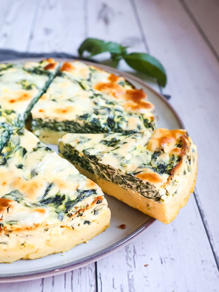 polenta-spinat-quiche-06-min Ausschnitt aus Korb mit Apfeltaschen