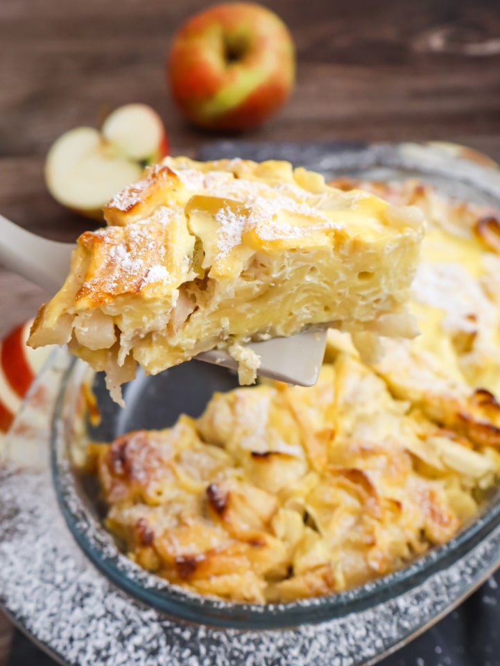 Ein Stück Apfel Auflauf