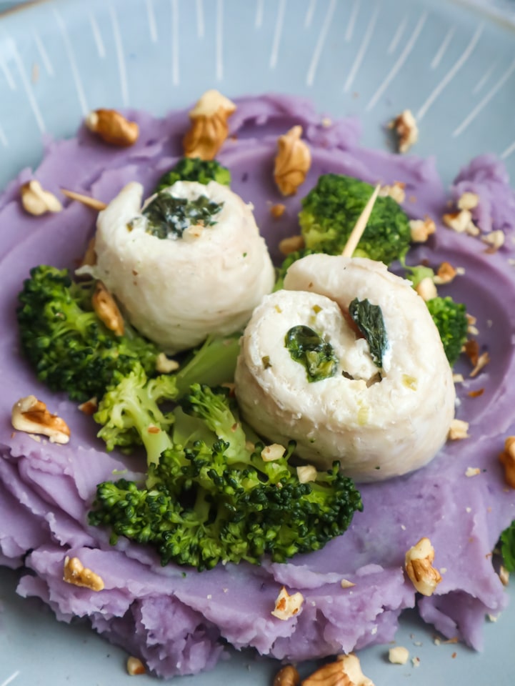 Birnen-Hälften mit Gorgonzola und Walnüssen