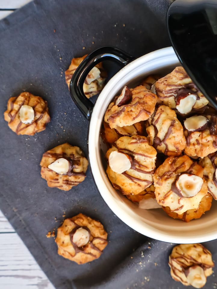 Apfelbrot in Scheiben geschnitten