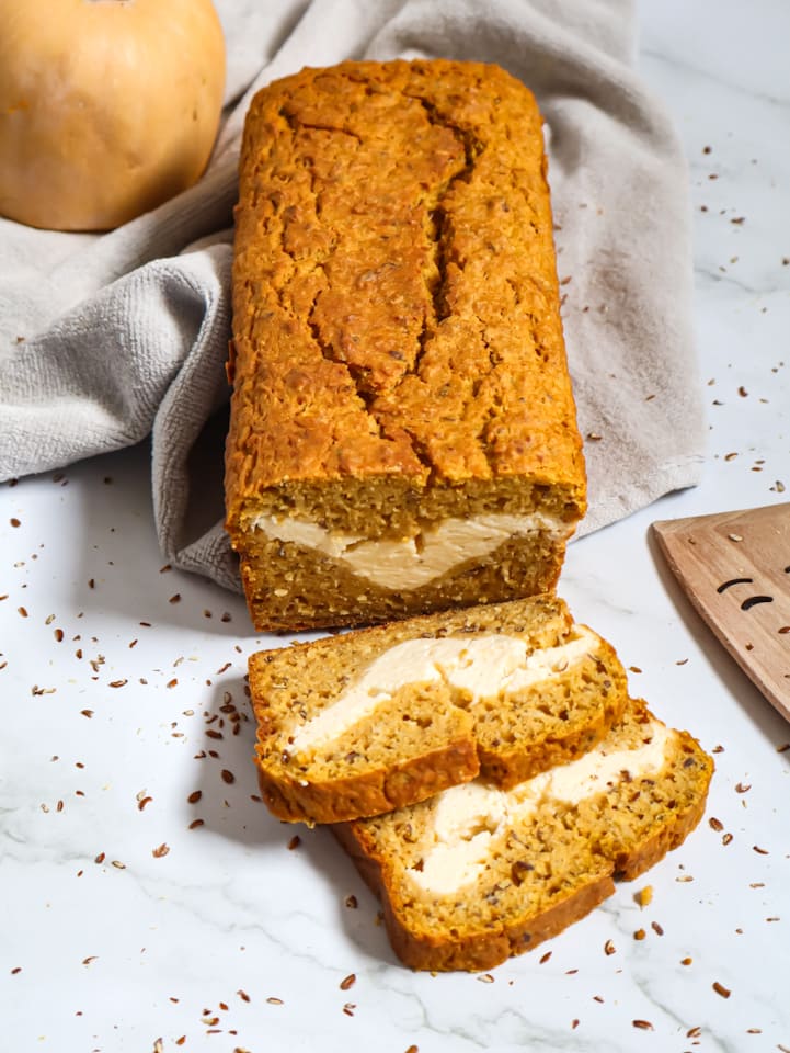 Überbackene Birne mit Gorgonzola und Walnüsse