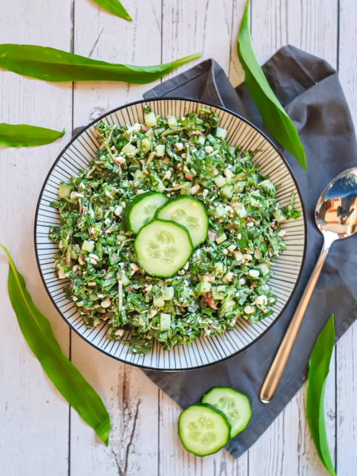 Löwenzahn-Bärlauch Salat