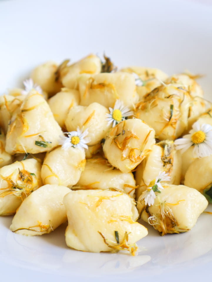 Bärlauch Schmarren in der Pfanne