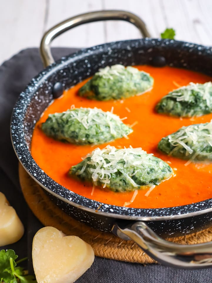 Brötchen mit Hüttenkäse