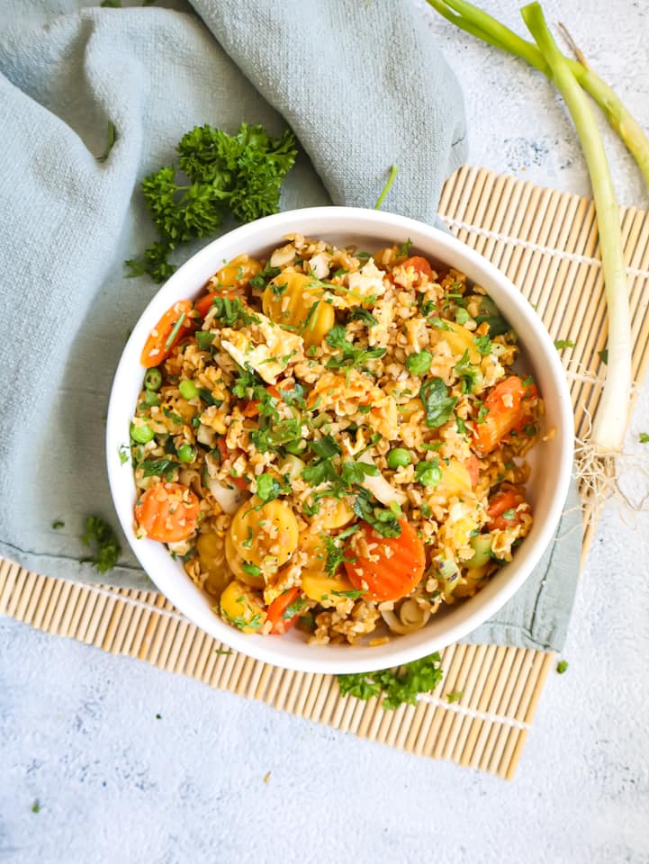 Bulgur Pfanne mit Ei Bulgurpfanne mit TK Gemüse und Ei