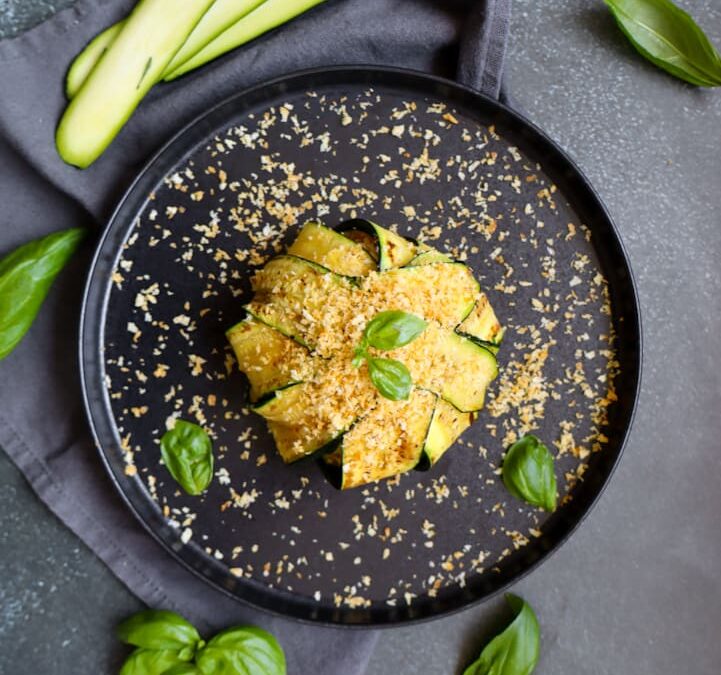 Burrata im Zucchini-Mantel